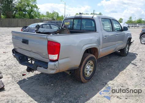 2017 Toyota Tacoma Sr V6 z USA, uszkodzony, nr VIN 3TMCZ5ANXHM109312